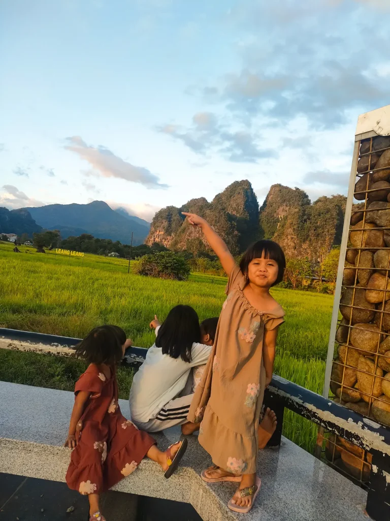 spot foto leang leang